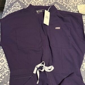 Figs Rafaela Cargo Scrub Jumpsuit Purple Jam Joggers Medium